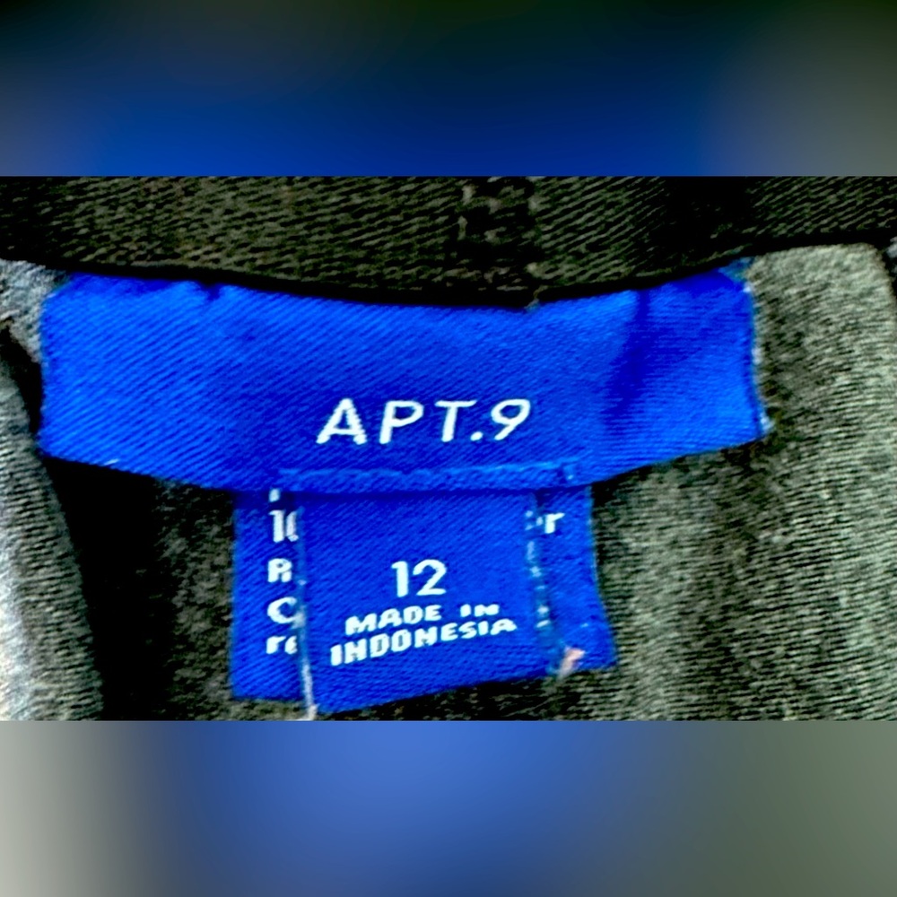 Women’s Apt 9 Size 12 Trousers - Picture 2 of 3